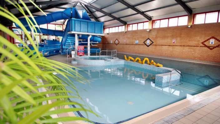Forest View At Oakdene Forest Park - Leisure Passes Included! Ringwood Exterior photo